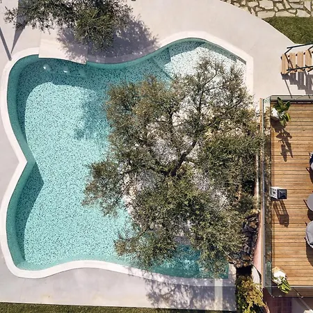 Castelletto Heated Pool Jacuzzi * Kypseli
