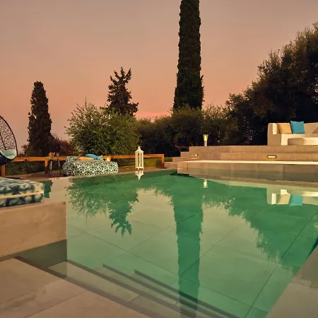 Castelletto Heated Pool Jacuzzi Willa