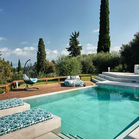 Castelletto Heated Pool Jacuzzi Kipszéli